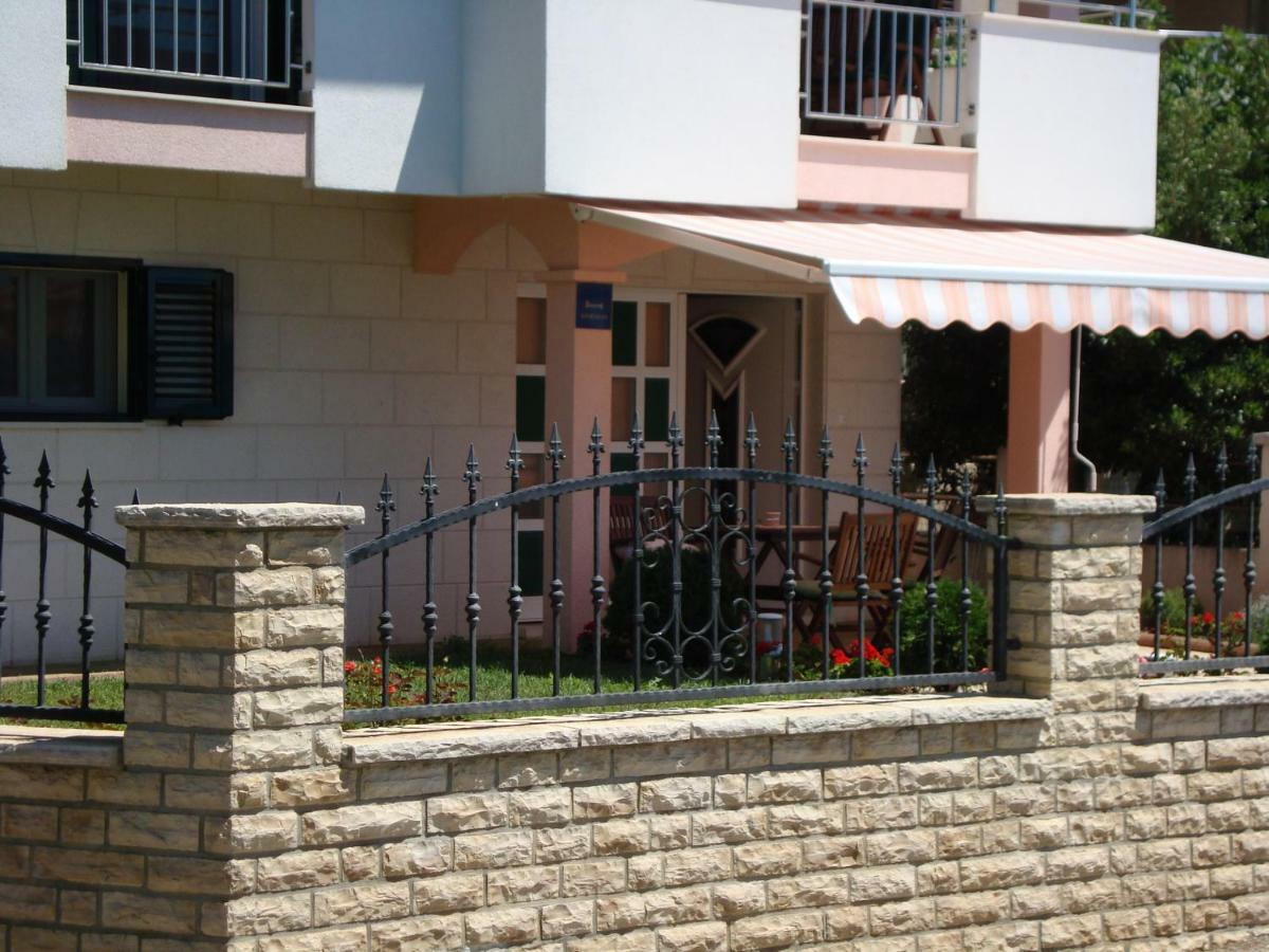 Apartman Strk Sukošan エクステリア 写真